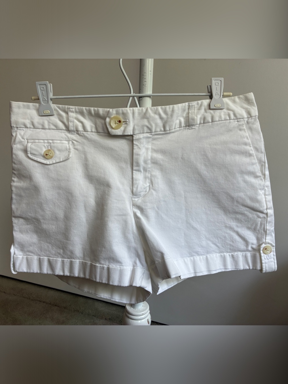 Banana Republic White Cotton Casual Shorts